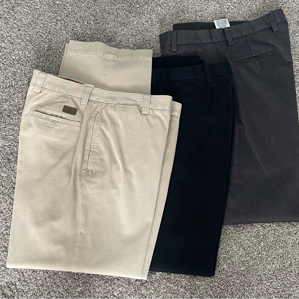 Bundle of Men’s Dockers 34/34